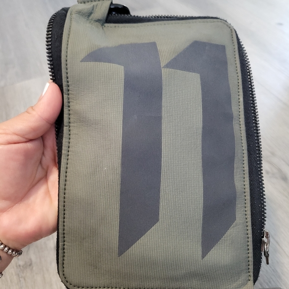 11 By Boris Bidjan Saberi cross-body bag - Picture 4 of 9